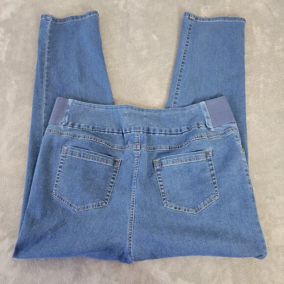 Woman Within Jeans 18W Plus Medium Wash Blue Straight Leg Pull On SL74E - Picture 6 of 10